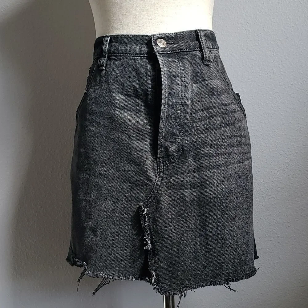 FREE PEOPLE MINI SKIRT - Picture 1 of 12